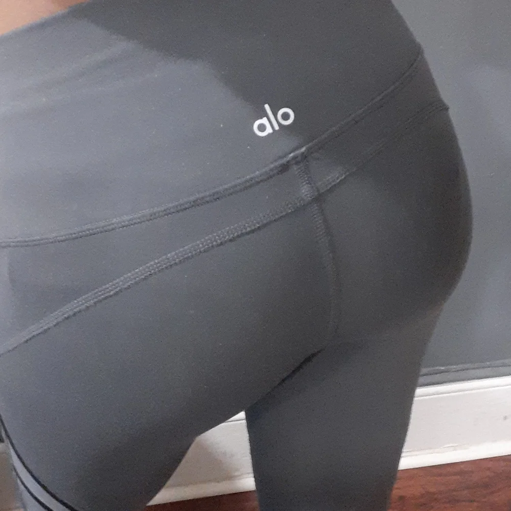 Alo yoga mesh wrapped stirrup high waist grey leggins size extra small - Picture 4 of 14